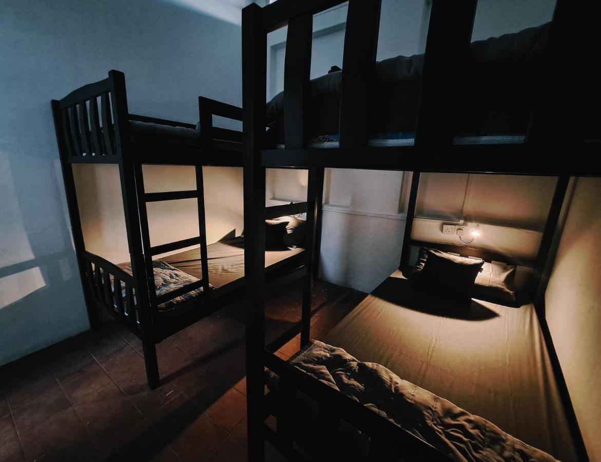 ג'ורג' טאון 111 Hutton Lane Hostel מראה חיצוני תמונה